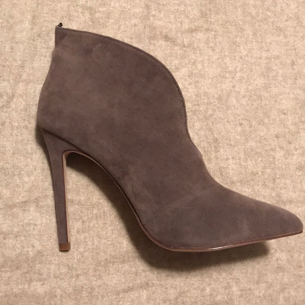Tan heel